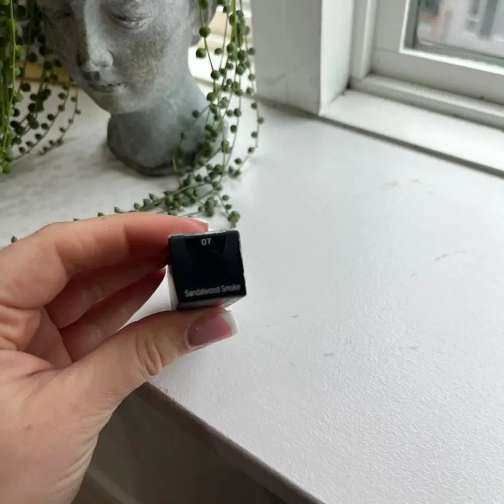 NEW Shiseido ShadowGel Stick in Sandalwood Smoke Brown